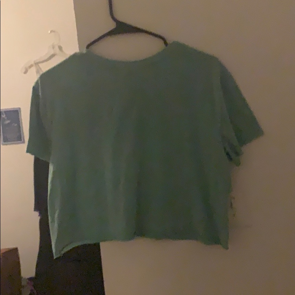 Crop top - Picture 2 of 2